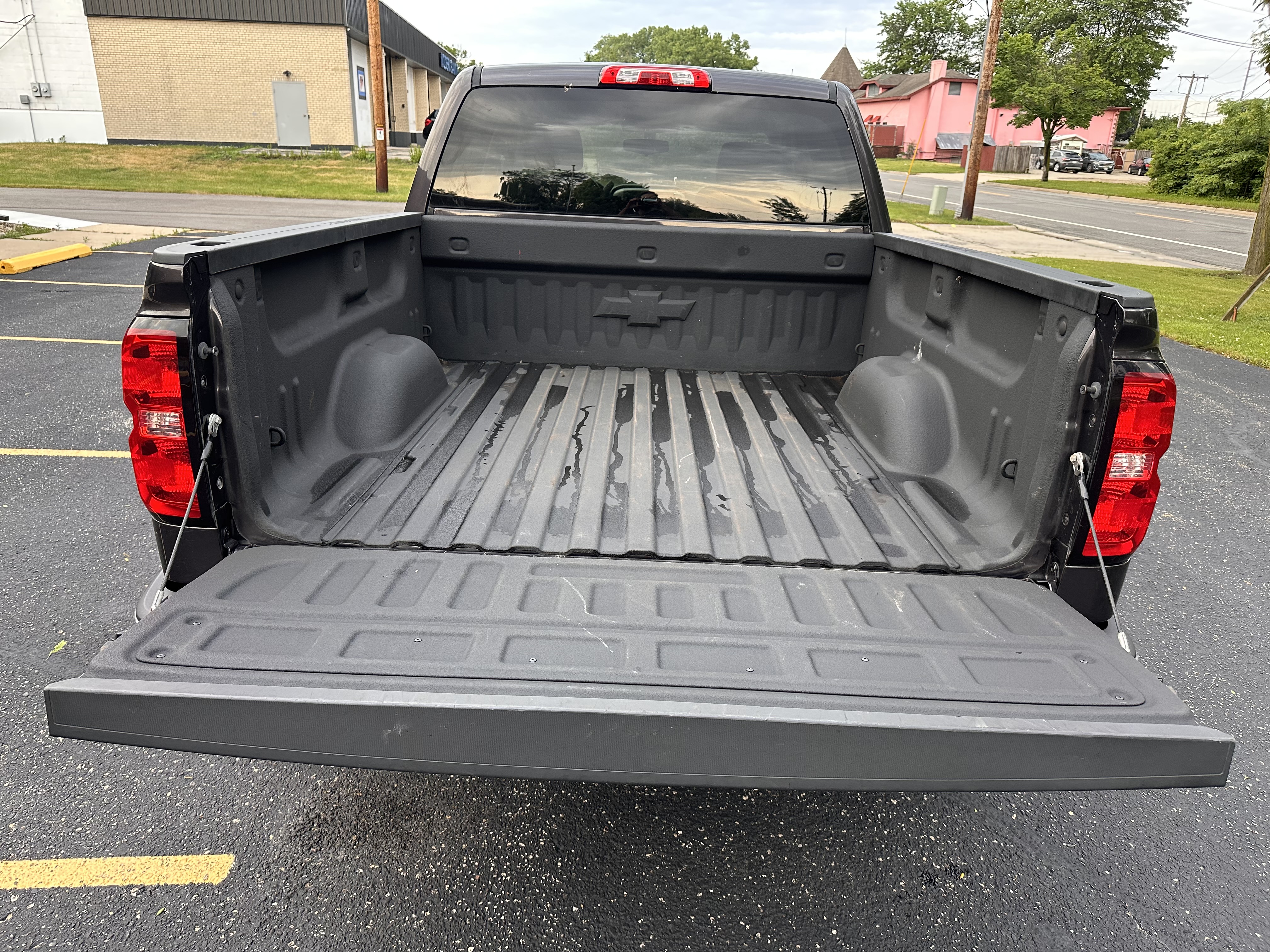 Used 2015 Chevrolet Silverado 1500 4x4 Crew Cab LT image 18