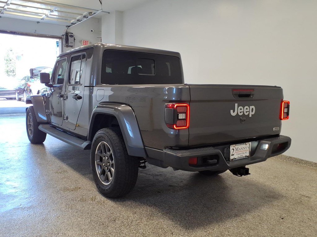 Used 2020 Jeep Gladiator Overland AWD/4WD image 6