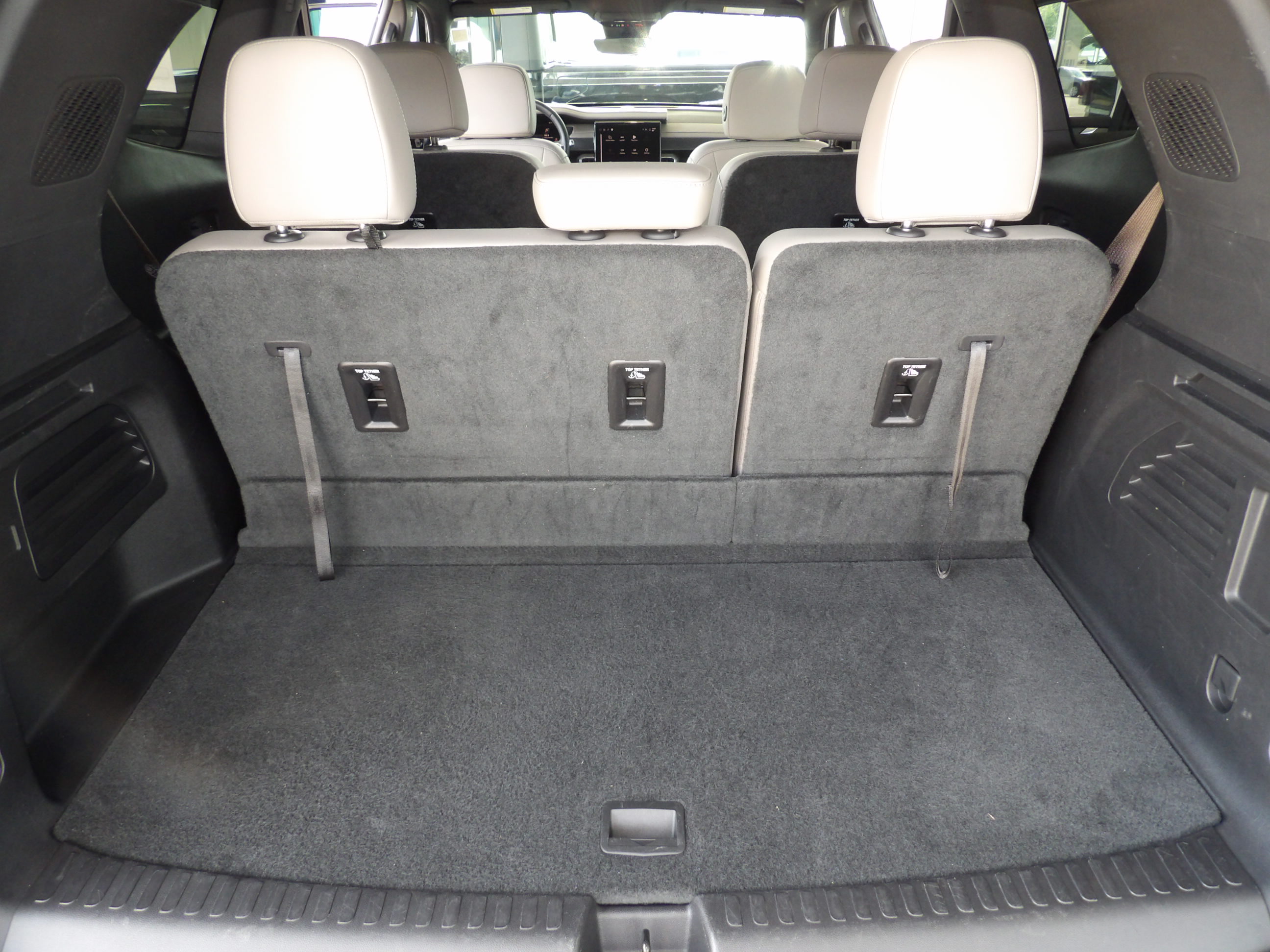 Used 2026 GMC Acadia FWD Elevation image 18
