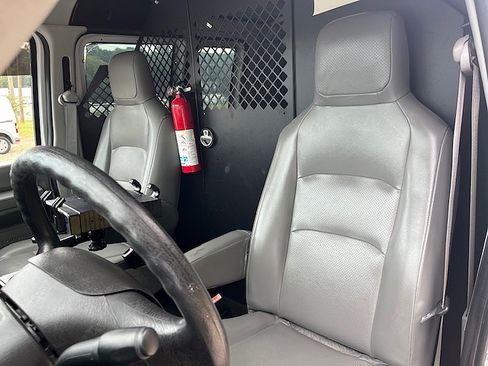 Used 2012 Ford E-150 and Econoline 150 XL image 2