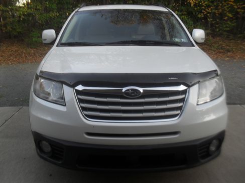 Used 2011 Subaru Tribeca Limited image 4
