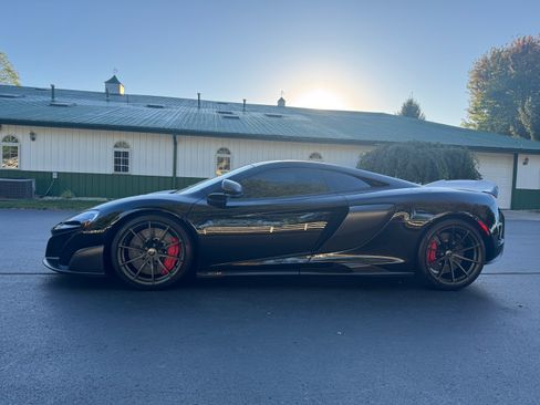 Used 2016 McLaren 675LT Coupe RWD image 26