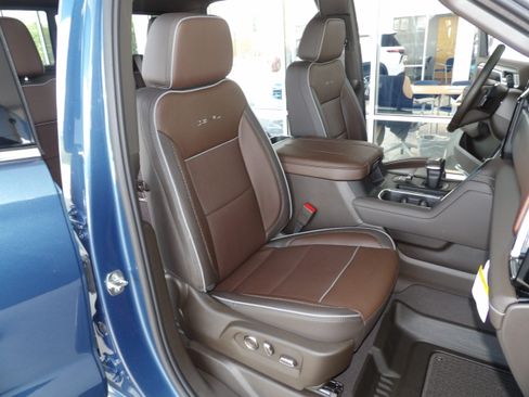 Used 2026 GMC Sierra 1500 4x4 Crew Cab Denali image 30