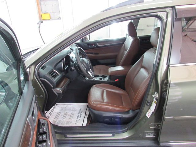 Used 2017 Subaru Outback 2.5i Touring AWD/4WD image 15