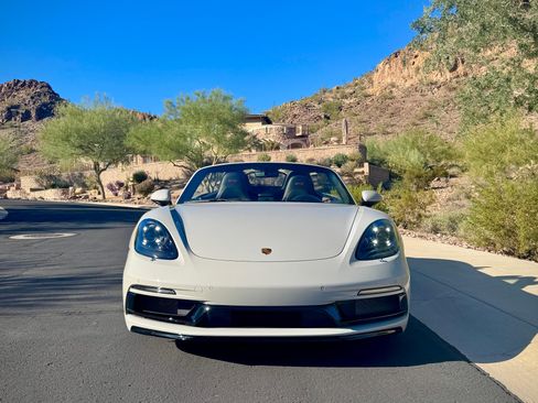 Used 2023 Porsche 718 Boxster GTS image 8