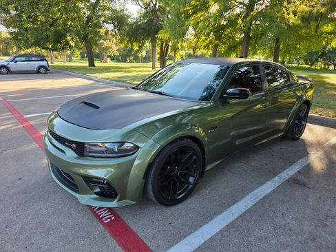 Used 2021 Dodge Charger Scat Pack image 3