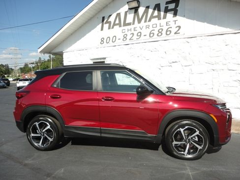 Used 2023 Chevrolet TrailBlazer FWD RS image 3