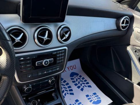 Used 2014 Mercedes-Benz CLA 250 image 11