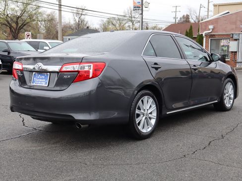 Used 2012 Toyota Camry XLE image 8