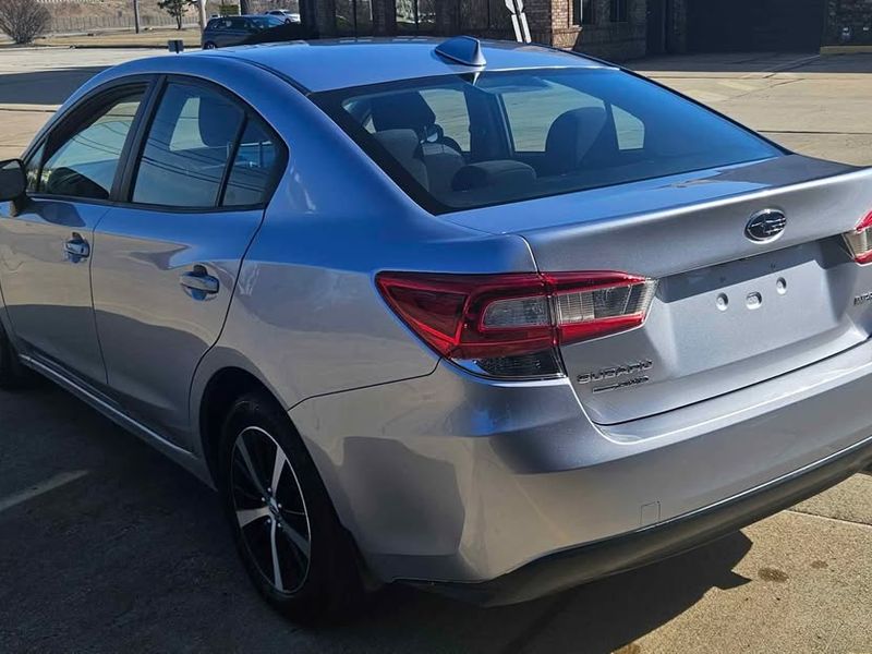 Used 2023 Subaru Impreza 2.0i Premium image 1