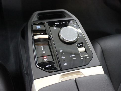 Used 2024 BMW iX M60 AWD/4WD image 19