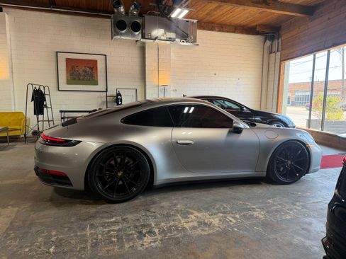 Used 2021 Porsche 911 Carrera Coupe 2D RWD image 8