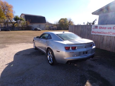 Used 2013 Chevrolet Camaro LT image 2