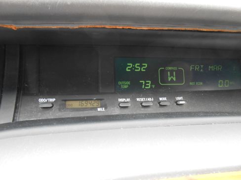 Used 2000 Toyota Avalon XLS image 14