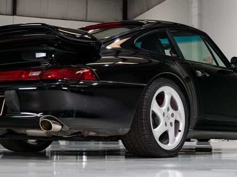 Used 1996 Porsche 911 Turbo image 32