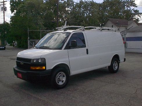 Used 2021 Chevrolet Express 3500 UNAVAIL RWD image 8