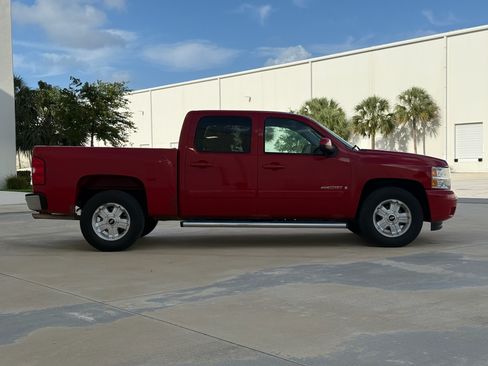 Used 2007 Chevrolet Silverado 1500 LTZ image 6