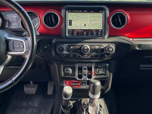 Used 2020 Jeep Wrangler Unlimited Rubicon 4xe image 7