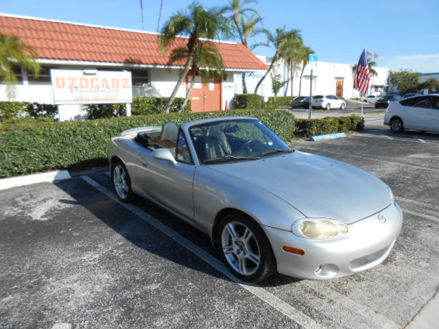 Used 2005 MAZDA MX-5 Miata LS RWD image 7