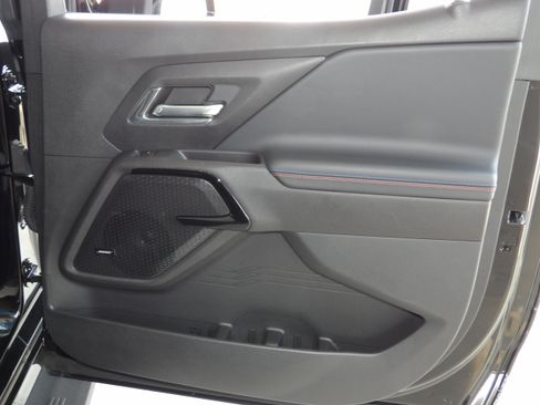 Used 2024 Chevrolet Silverado EV RST image 31