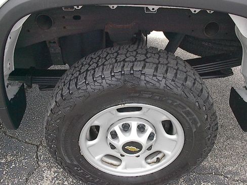 Used 2022 Chevrolet Silverado 2500 W/T AWD/4WD image 19