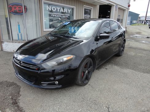 Used 2013 Dodge Dart Limited image 2