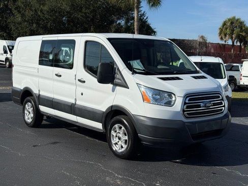 Used 2019 Ford Transit 250 image 8