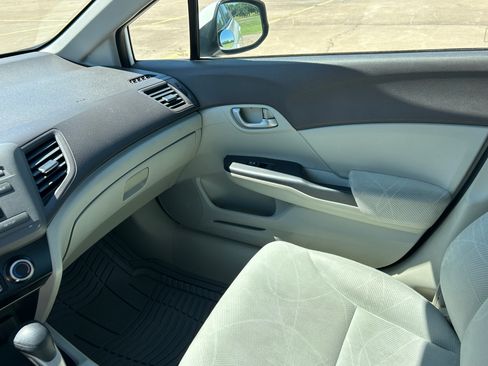 Used 2012 Honda Civic Natural Gas image 10