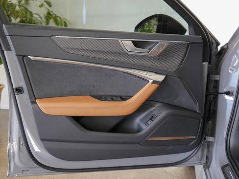 Used 2024 Audi RS 6 performance image 41