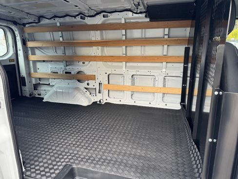 Used 2024 Ford Transit 250 image 4