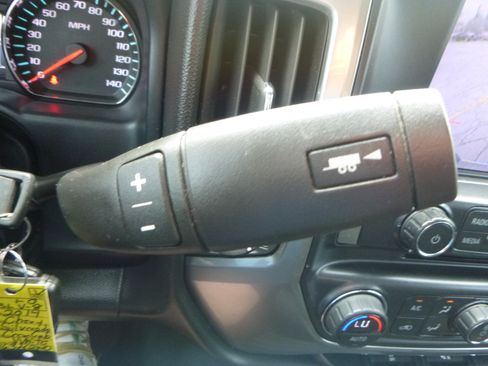Used 2014 Chevrolet Silverado 1500 2WD Crew Cab LT image 27