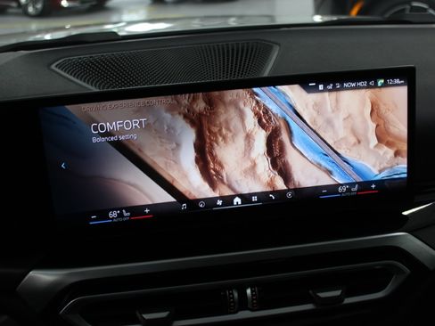 Used 2024 BMW i4 eDrive40 image 36