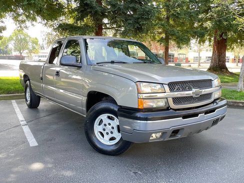 Used 2003 Chevrolet Silverado 1500 LT image 2