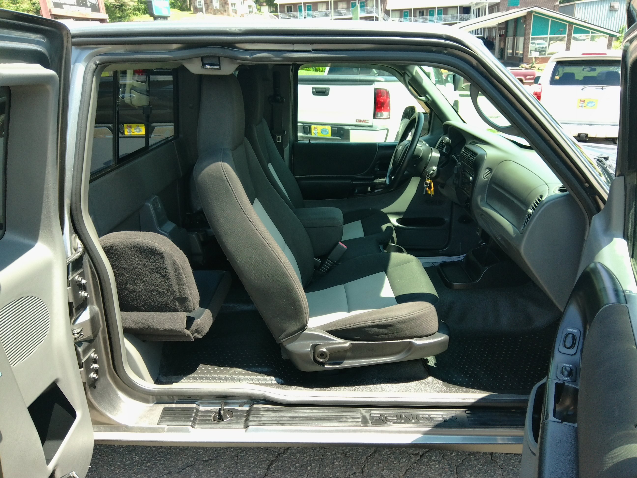 Used 2004 Ford Ranger 4x4 SuperCab Edge image 34