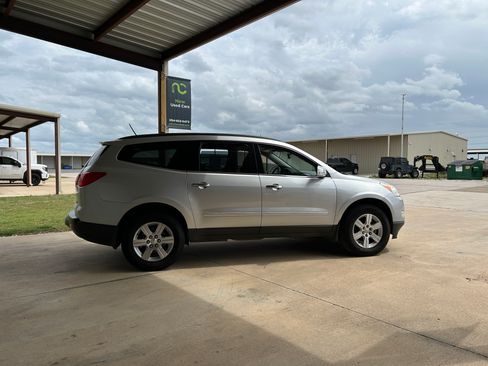 Used 2012 Chevrolet Traverse LT image 6