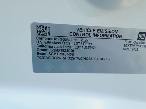 Certified 2025 GMC Acadia Elevation image 29