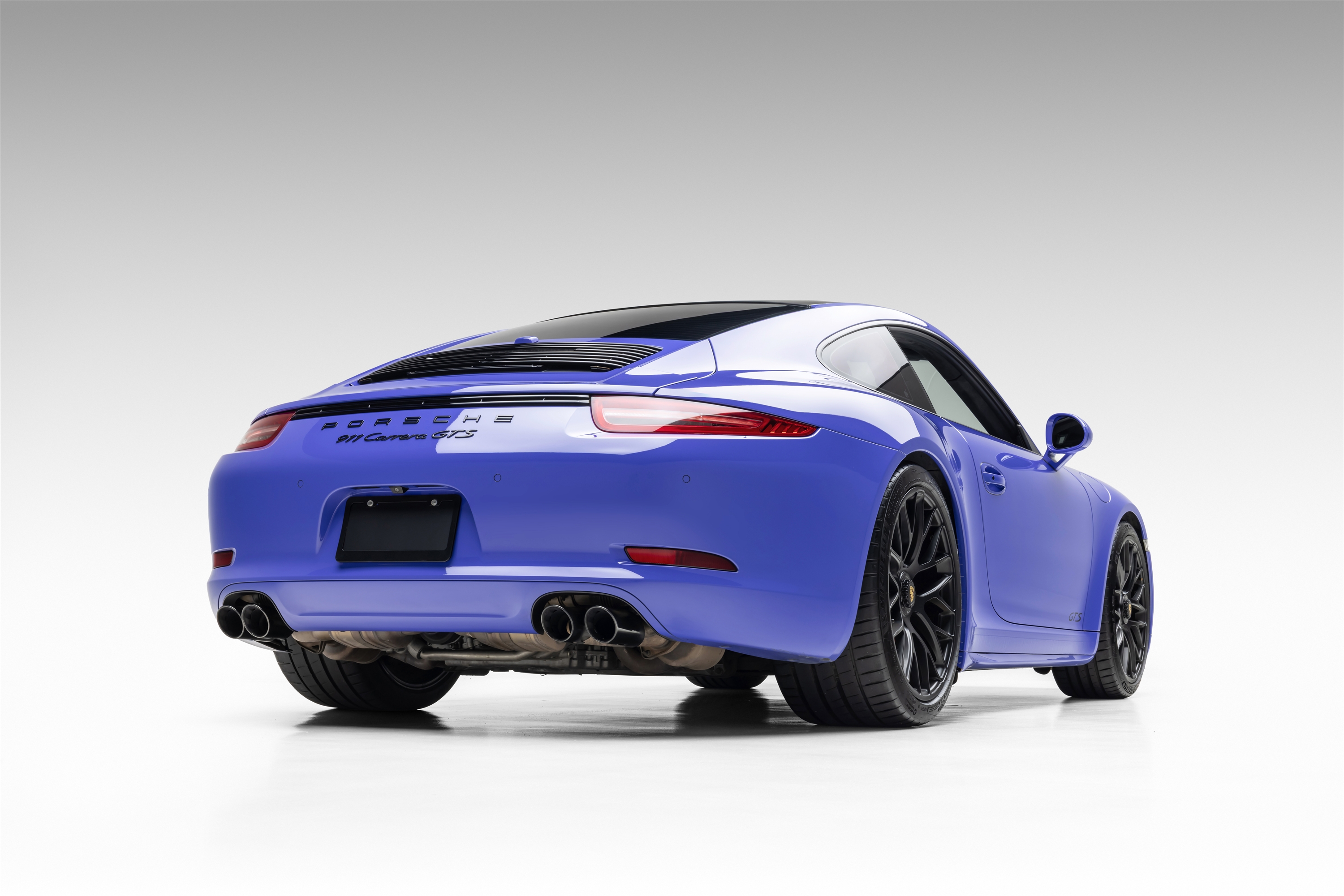 Used 2016 Porsche 911 Carrera GTS Coupe 2 wheel drive image 13