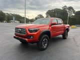 Used 2017 Toyota Tacoma TRD Off-Road image 5