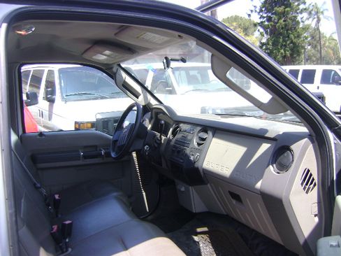 Used 2008 Ford F350 2WD Regular Cab Super Duty image 11
