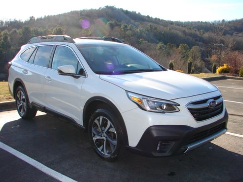 Used 2021 Subaru Outback Limited XT image 15