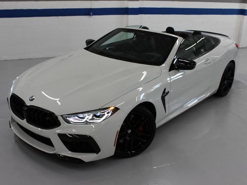 Used 2022 BMW M8 Competition image 4