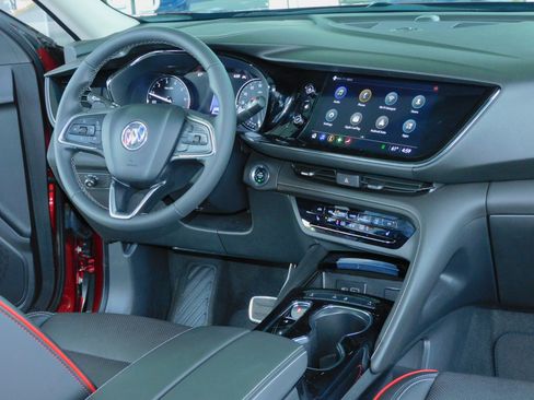 Used 2023 Buick Envision FWD Essence image 25