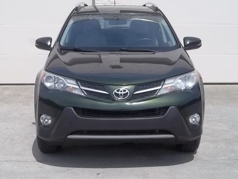 Used 2013 Toyota RAV4 AWD XLE image 2