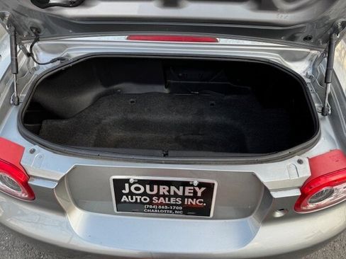 Used 2012 MAZDA MX-5 Miata Sport image 16