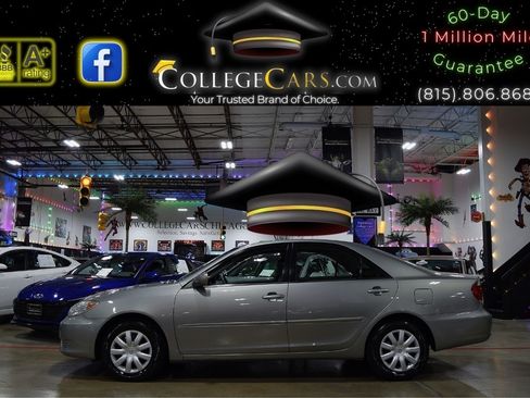 Used 2005 Toyota Camry LE image 1