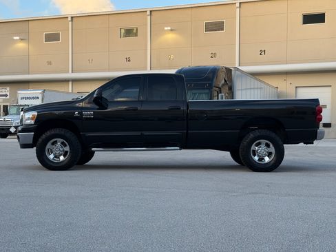Used 2007 Dodge Ram 2500 Truck 4x4 Quad Cab image 2