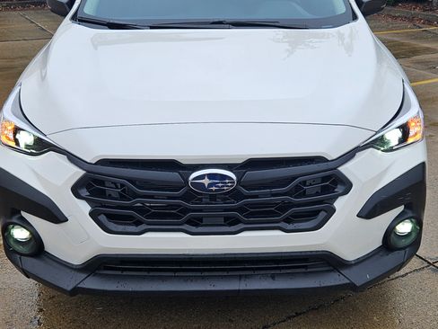 Used 2025 Subaru Crosstrek 2.5i Premium image 5