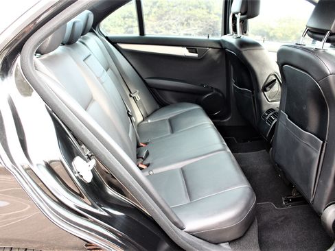 Used 2013 Mercedes-Benz C 250 Sedan image 13