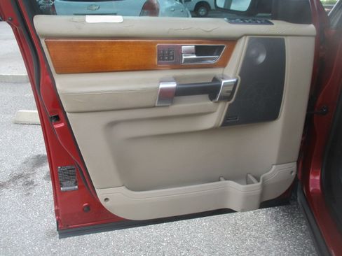 Used 2010 Land Rover LR4 HSE LUX image 20