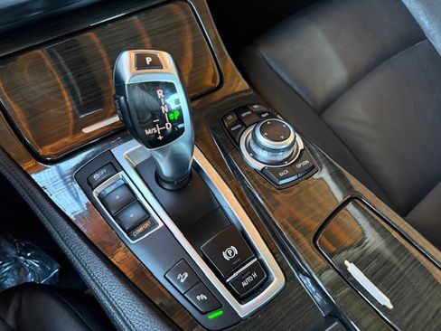 Used 2012 BMW 528i xDrive Sedan AWD/4WD image 14